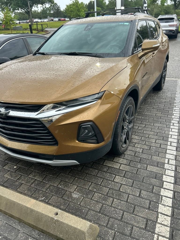 Used 2019 Chevrolet Blazer LT w/ Sound & Technology Package FWD image 3
