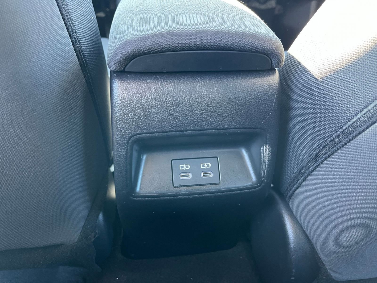 Used 2025 Toyota Corolla LE FWD image 22