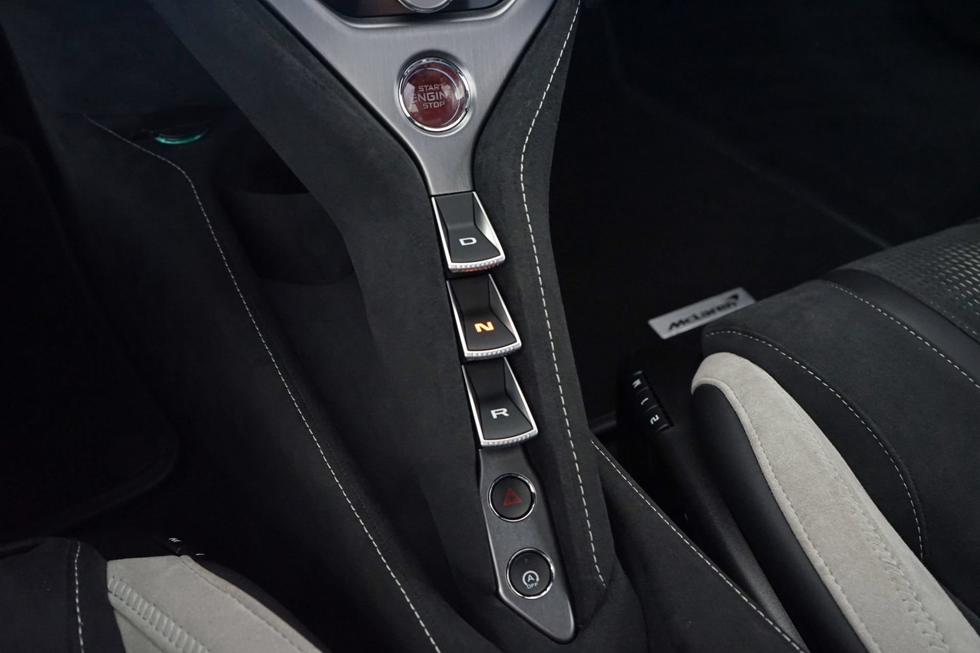 Used 2024 McLaren 750S RWD image 29