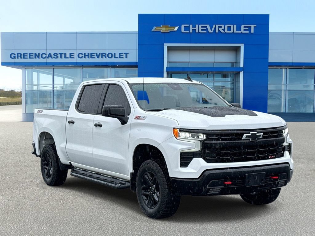 Used 2024 Chevrolet Silverado 1500 LT Trail Boss w/ Convenience Package II AWD/4WD image 1