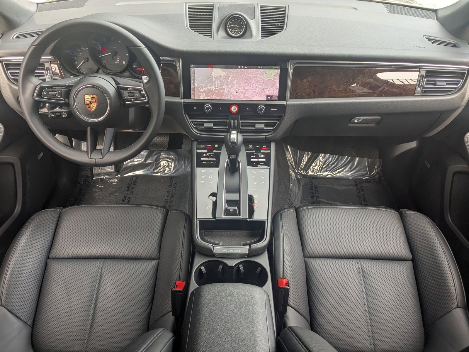 Certified 2026 Porsche Macan Turbo AWD/4WD image 23
