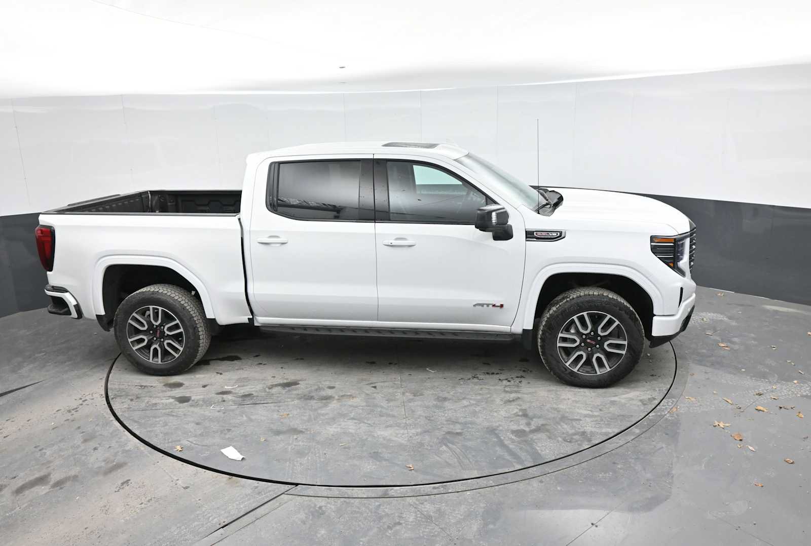 New 2026 GMC Sierra 1500 AT4 w/ AT4 Premium Package AWD/4WD image 33