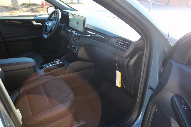 New 2026 Ford Escape ST-Line Select w/ Tech Pack #1 image 28