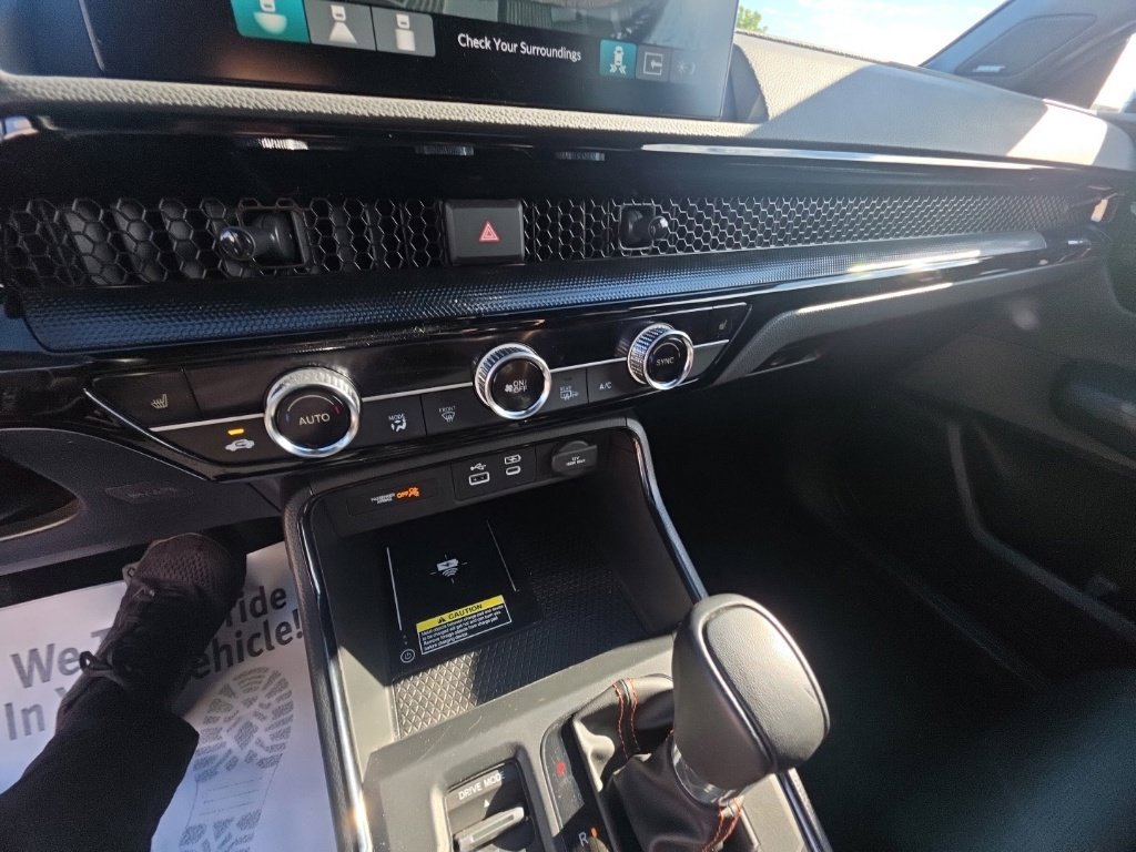 Used 2025 Honda CR-V Sport Touring image 23