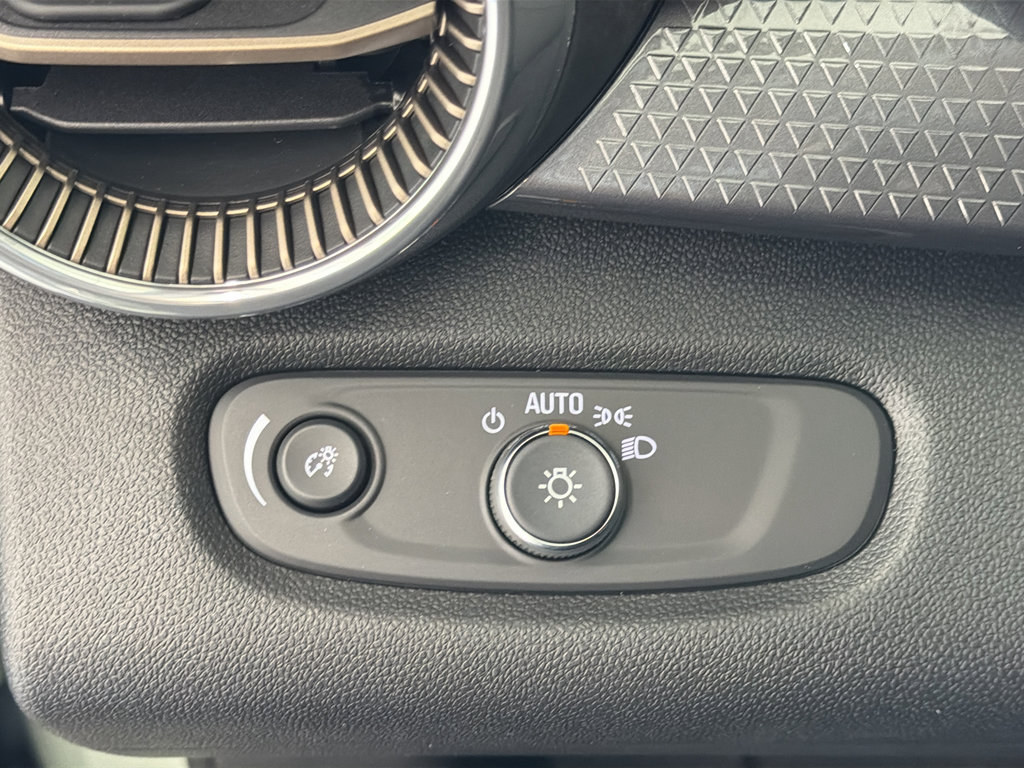 New 2026 Chevrolet Trax ACTIV image 21