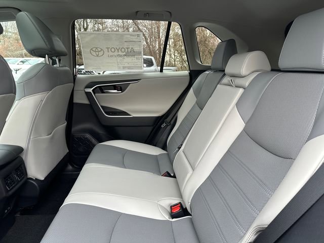 New 2025 Toyota RAV4 Limited w/ Advanced Technology Package image 18
