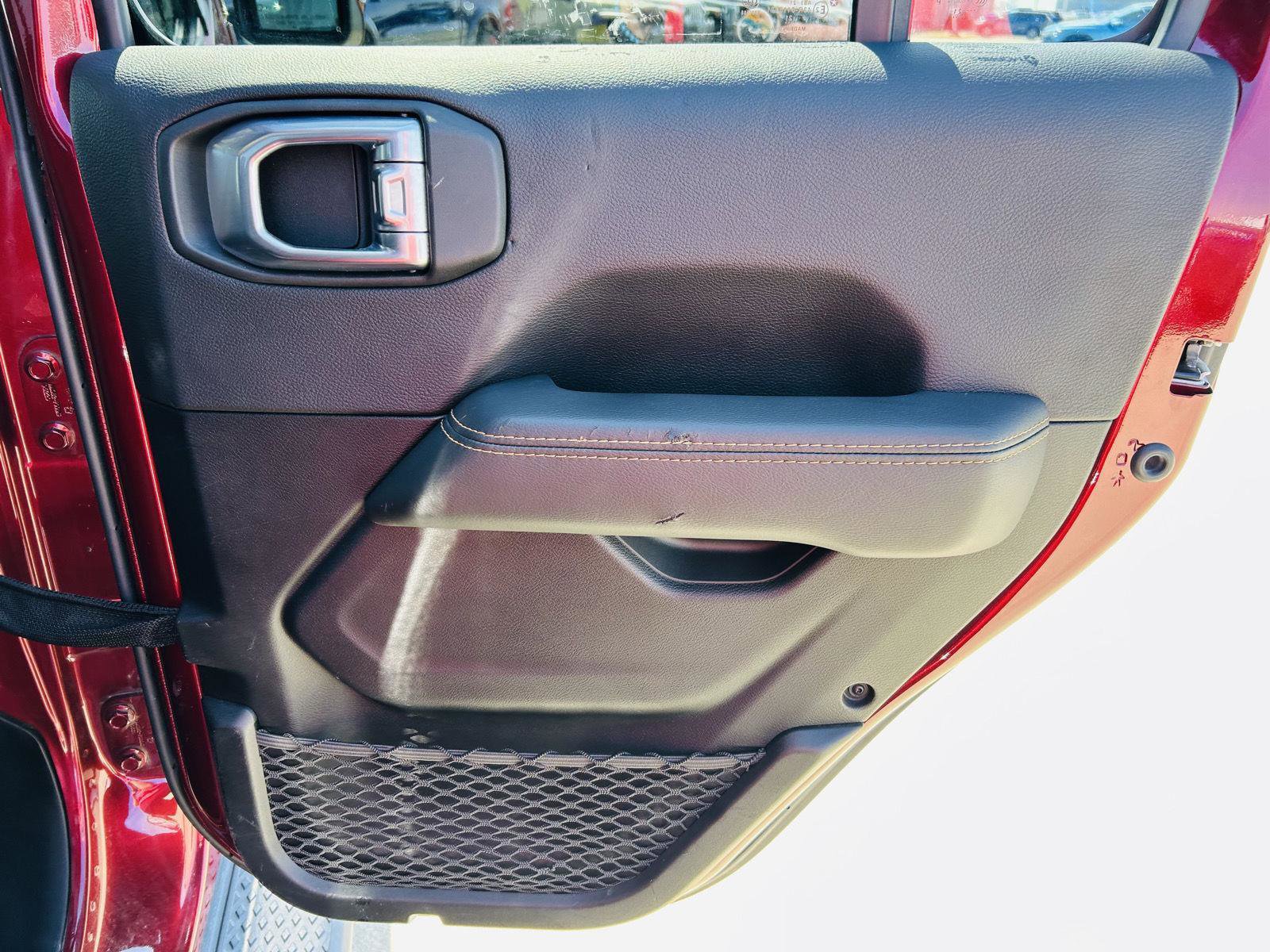 Used 2021 Jeep Gladiator Overland image 27