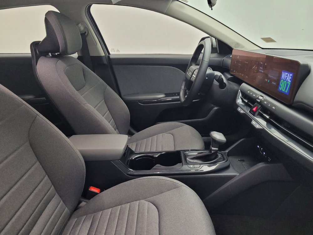 Used 2025 Kia K4 EX FWD image 21