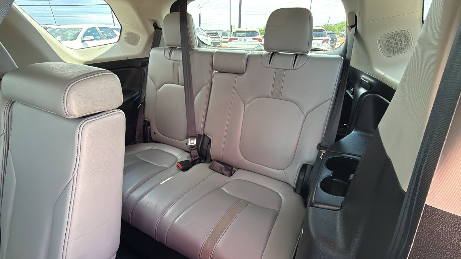 Used 2024 Honda Pilot Touring image 16