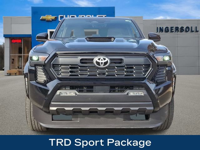Used 2025 Toyota Tacoma TRD Sport image 3
