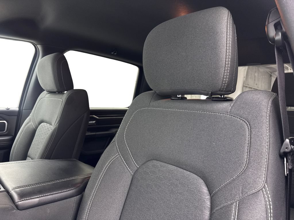 Used 2025 RAM 1500 Big Horn AWD/4WD image 31