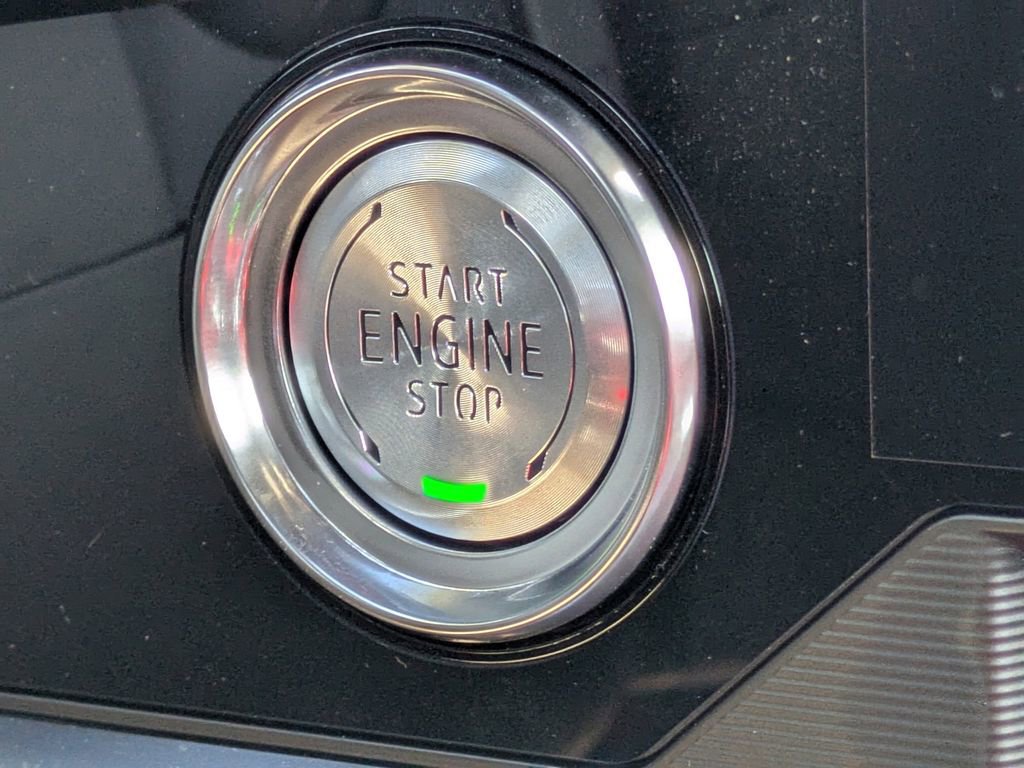 New 2025 Chevrolet Corvette E-Ray image 39