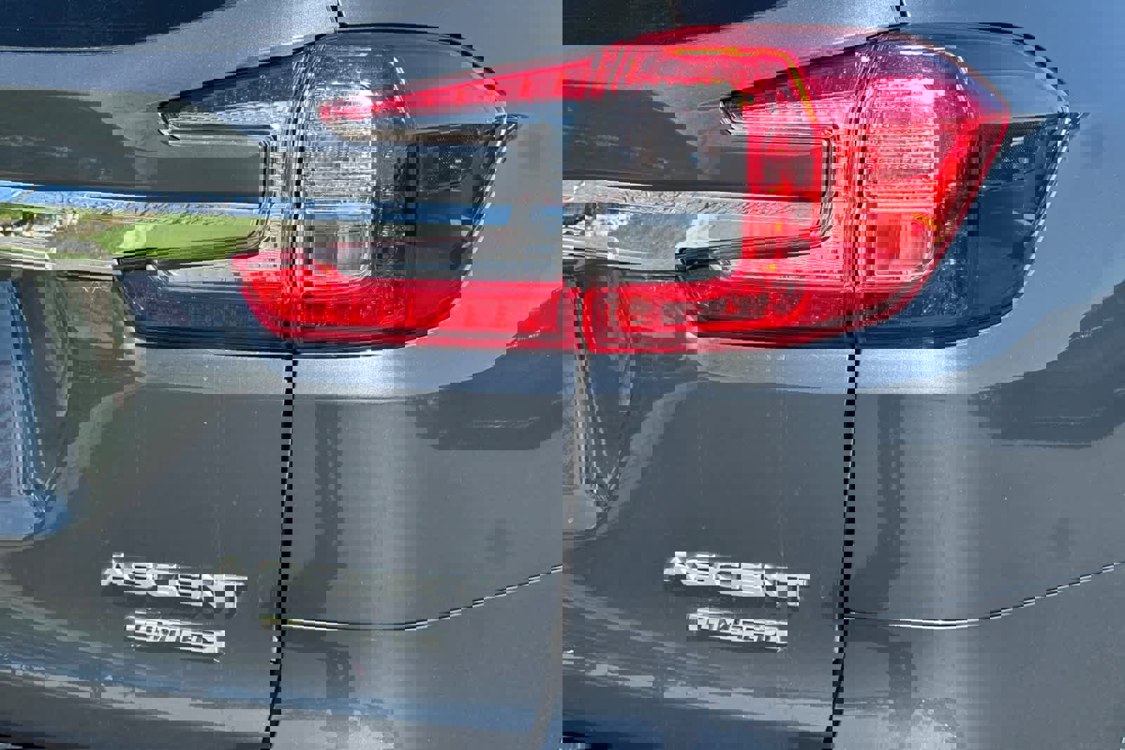 Used 2023 Subaru Ascent Limited w/ Technology Package image 29