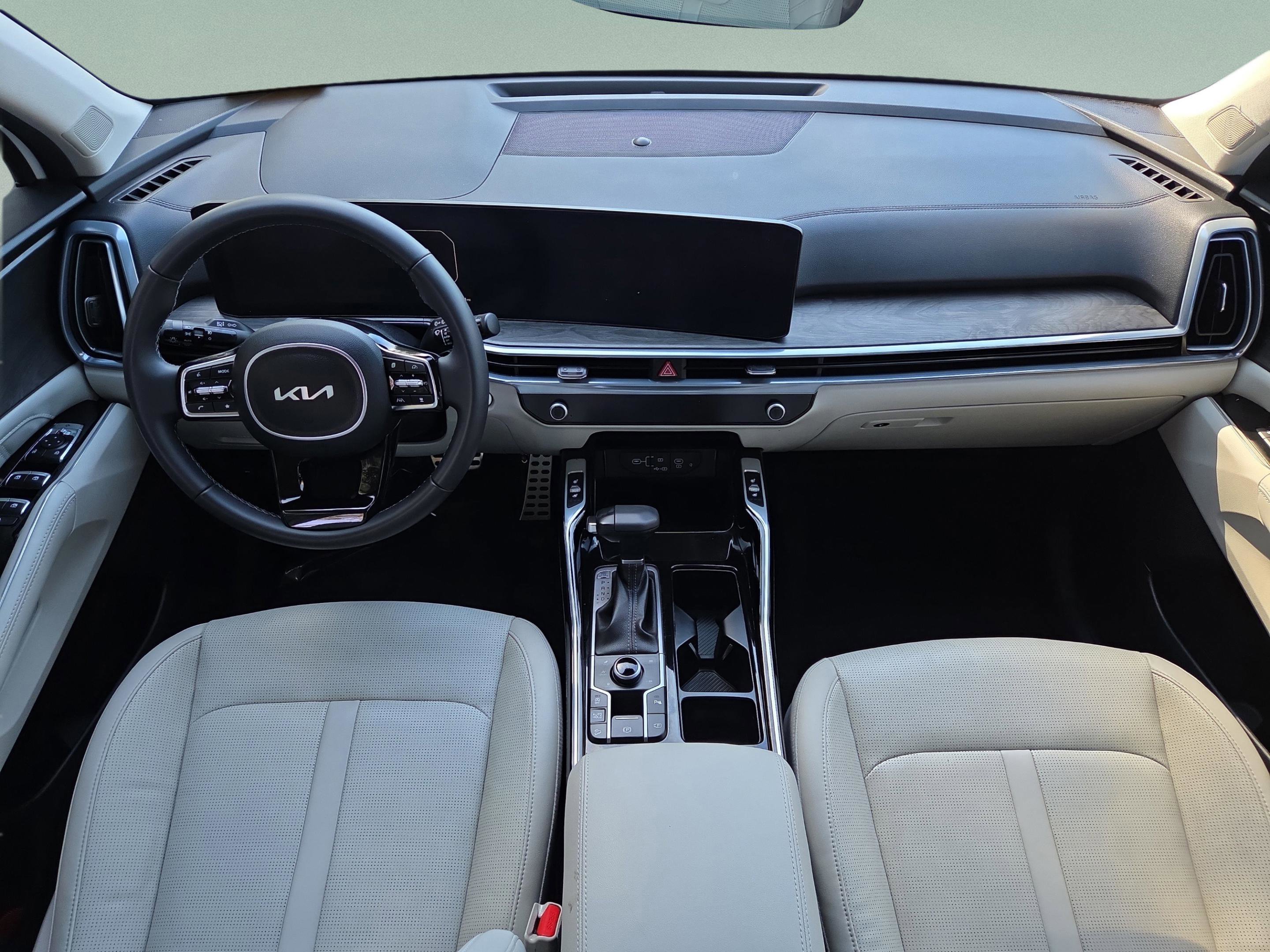 Used 2024 Kia Sorento SX image 30