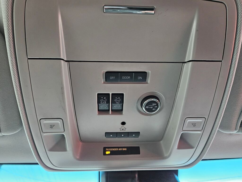 Used 2016 Chevrolet Tahoe LTZ image 9