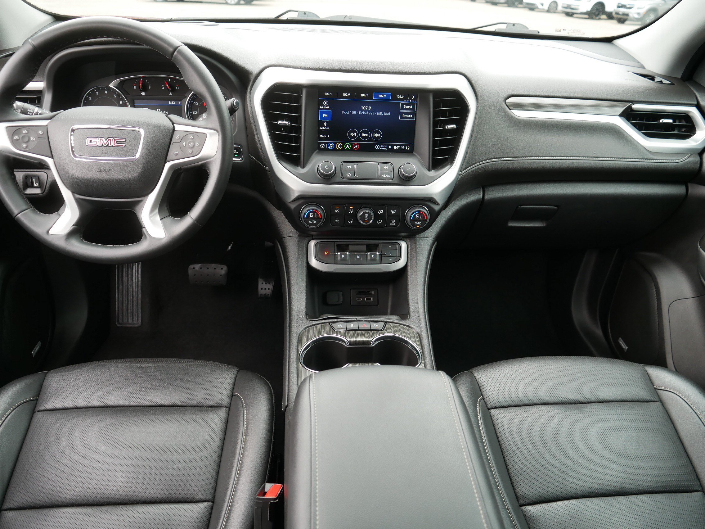 Used 2023 GMC Acadia SLT AWD/4WD image 10