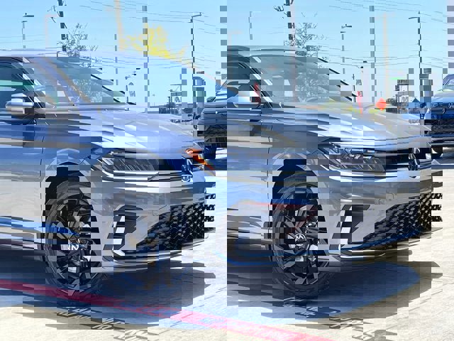 New 2025 Volkswagen Jetta SE image 7