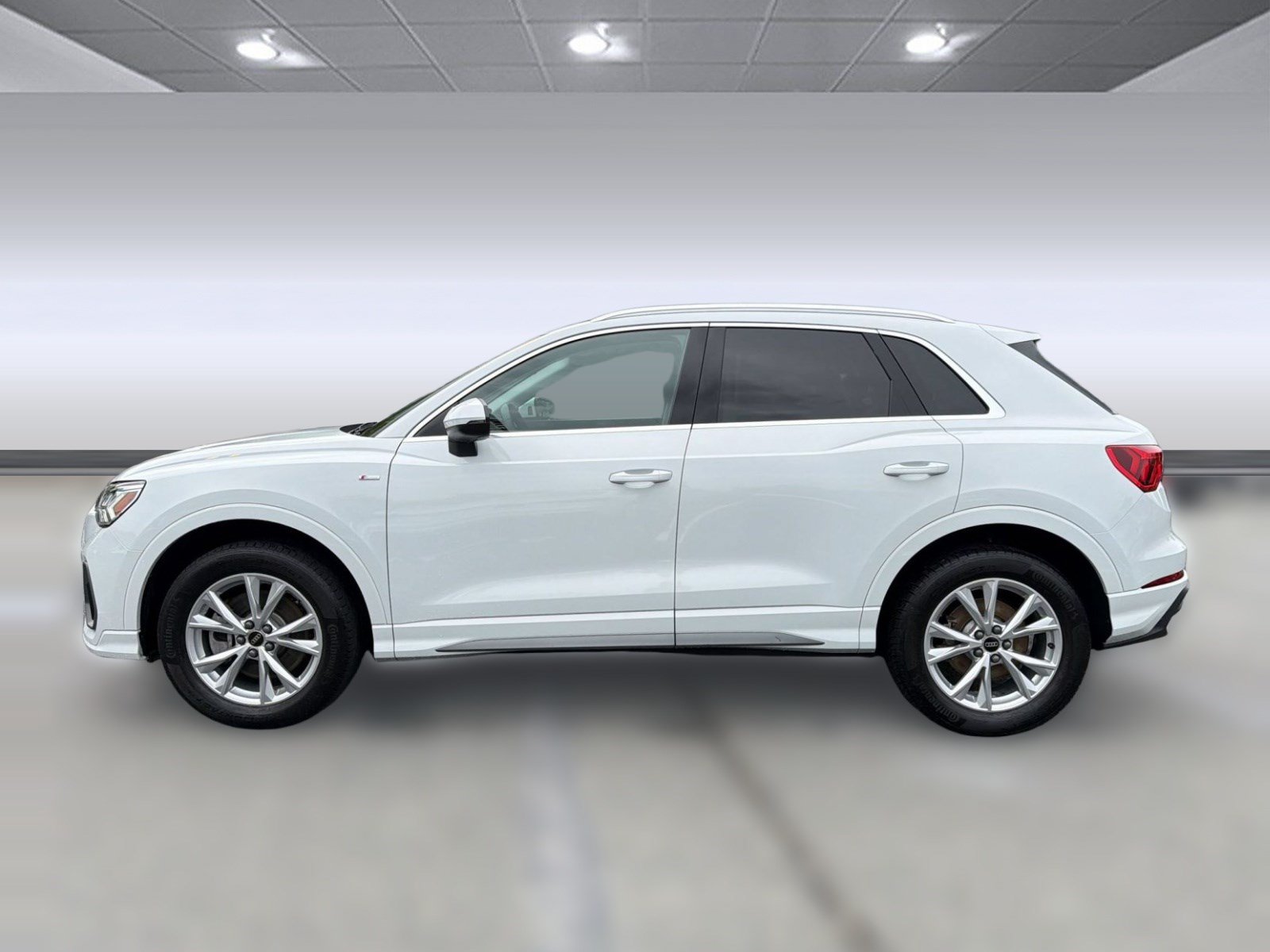 Used 2024 Audi Q3 2.0T Premium AWD/4WD image 2