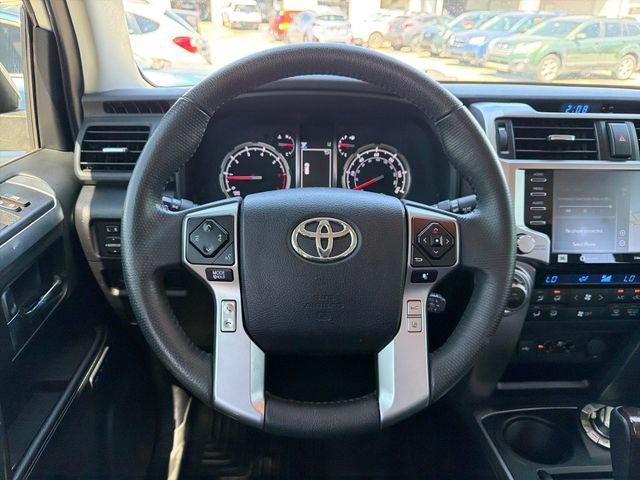 Used 2021 Toyota 4Runner Limited AWD/4WD image 10