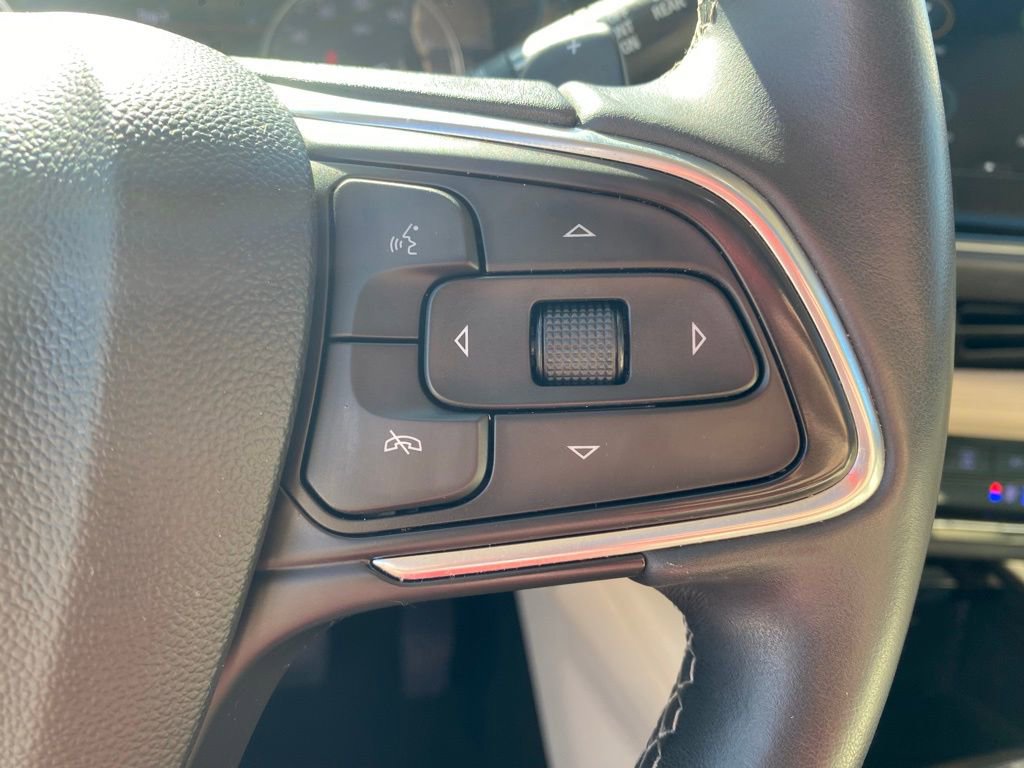 Used 2022 Buick Envision Avenir w/ Technology Package II image 19