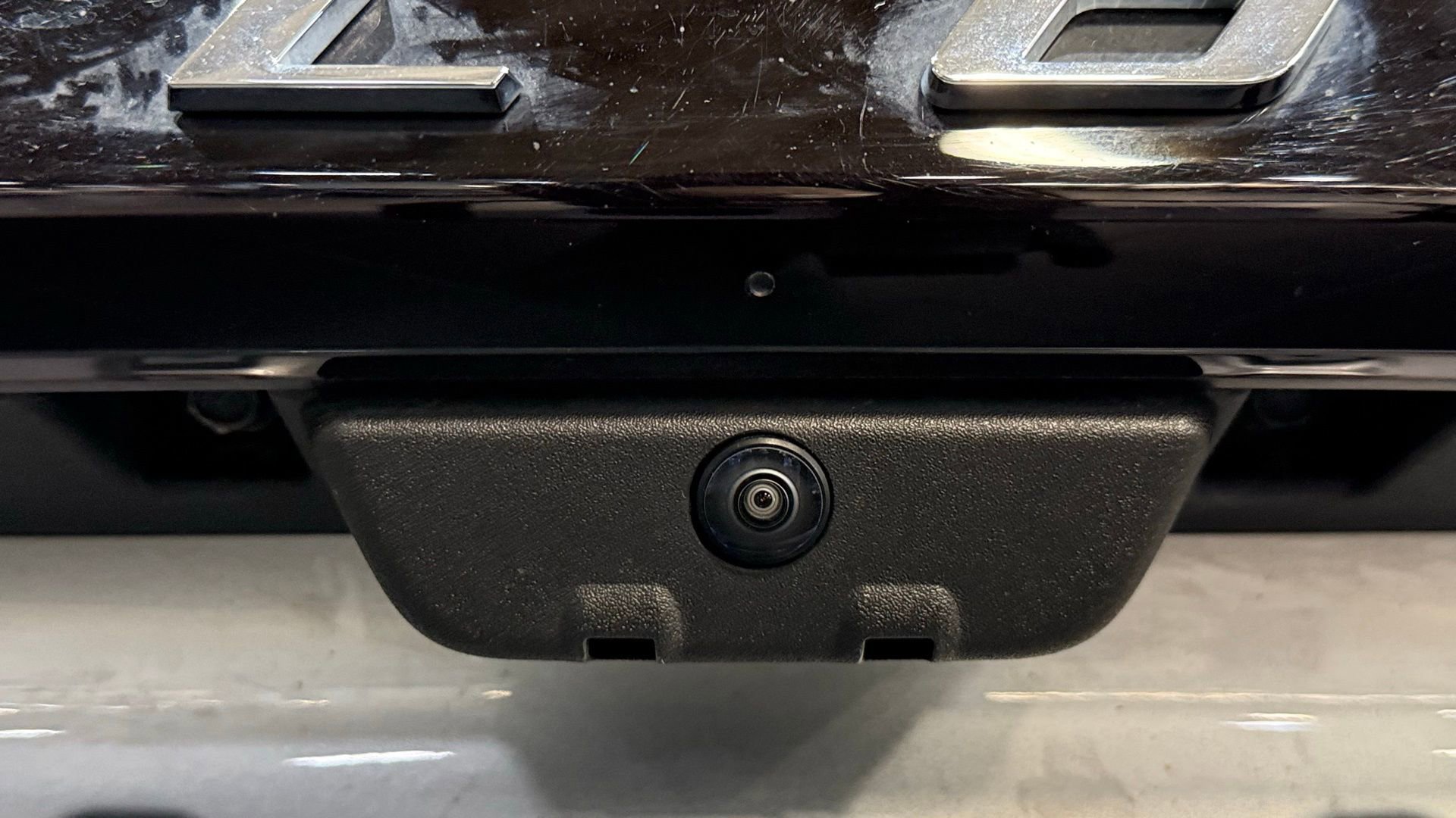 Used 2025 Ford Explorer Active w/ Active Comfort Package image 25