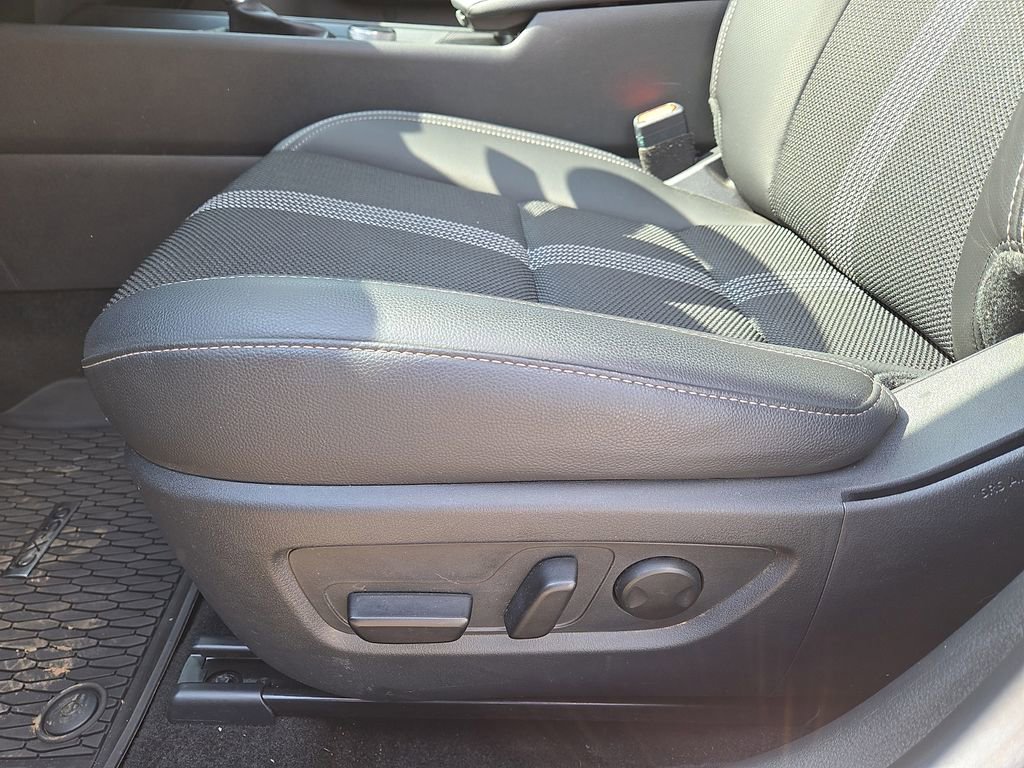 Used 2024 MAZDA CX-50 AWD 2.5 S w/ Weather Package image 26