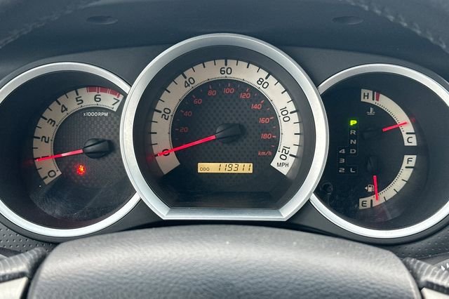 Used 2013 Toyota Tacoma PreRunner w/ TRD Sport Pkg image 25