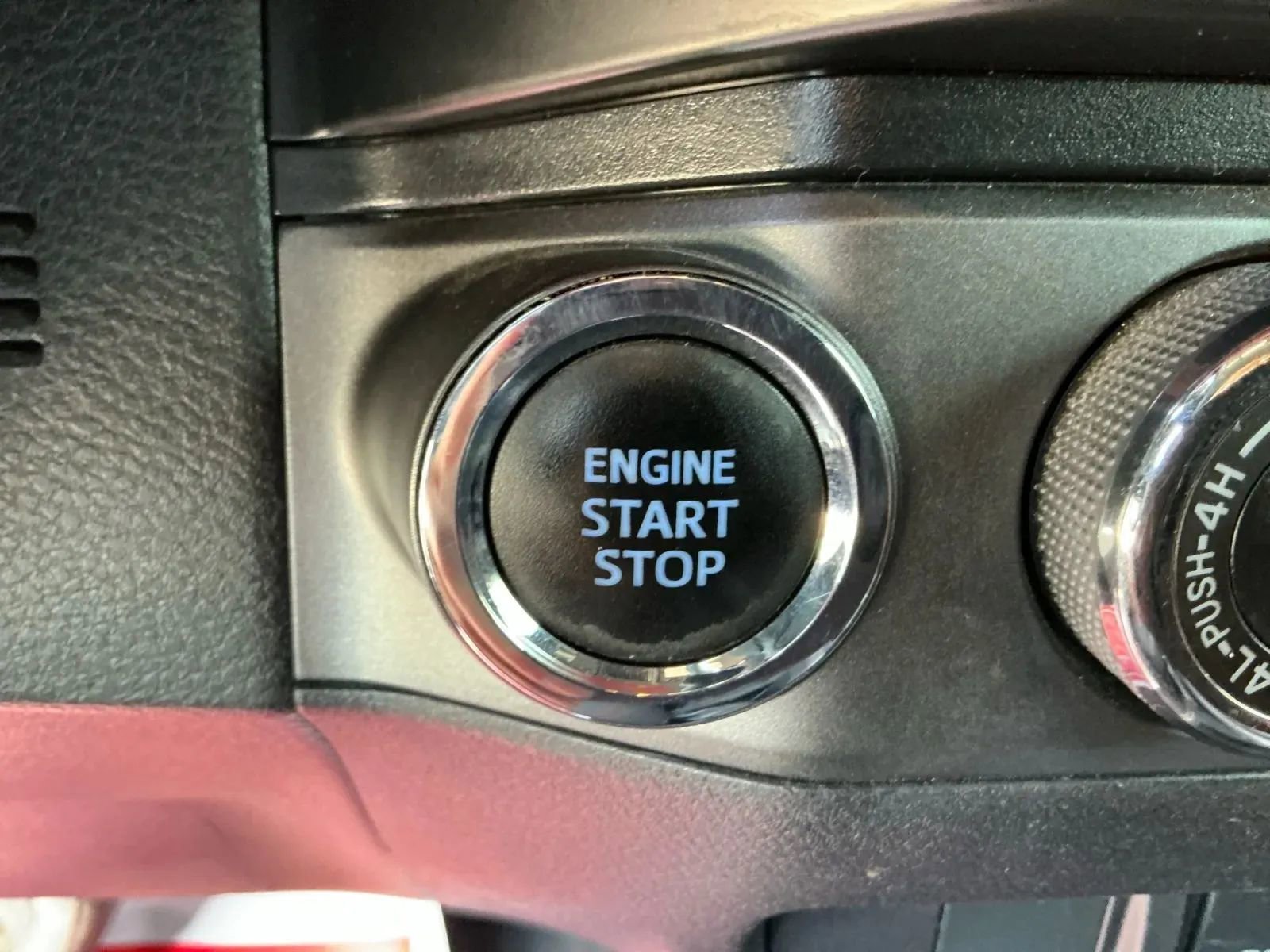 Used 2020 Toyota Tacoma TRD Sport image 31