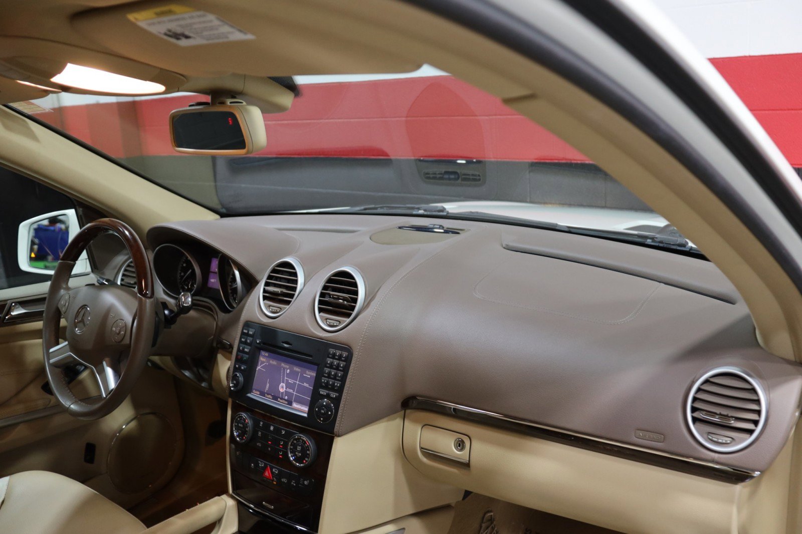 Used 2012 Mercedes-Benz GL 450 4MATIC w/ Premium 2 Pkg image 45