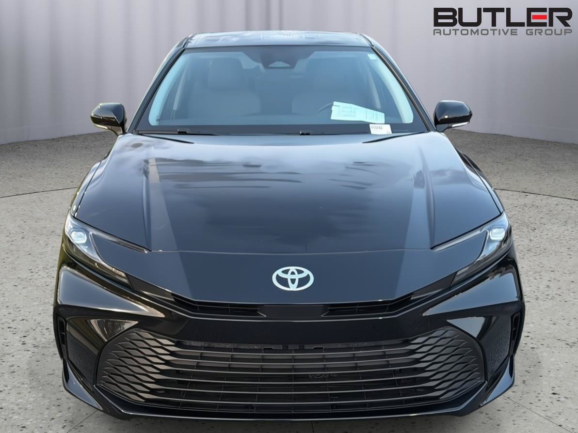Used 2025 Toyota Camry LE w/ Convenience Package AWD/4WD image 9