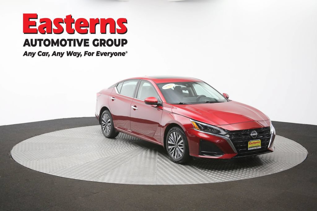 Used 2023 Nissan Altima 2.5 SV w/ SV Premium Package AWD/4WD image 51