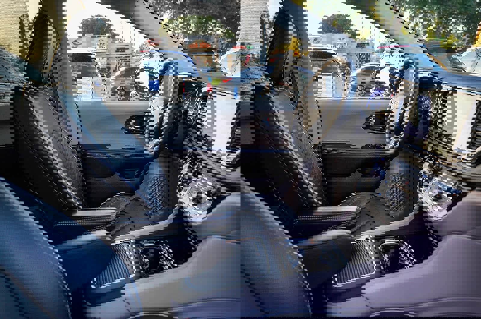 Used 2023 Chrysler Pacifica Limited image 16