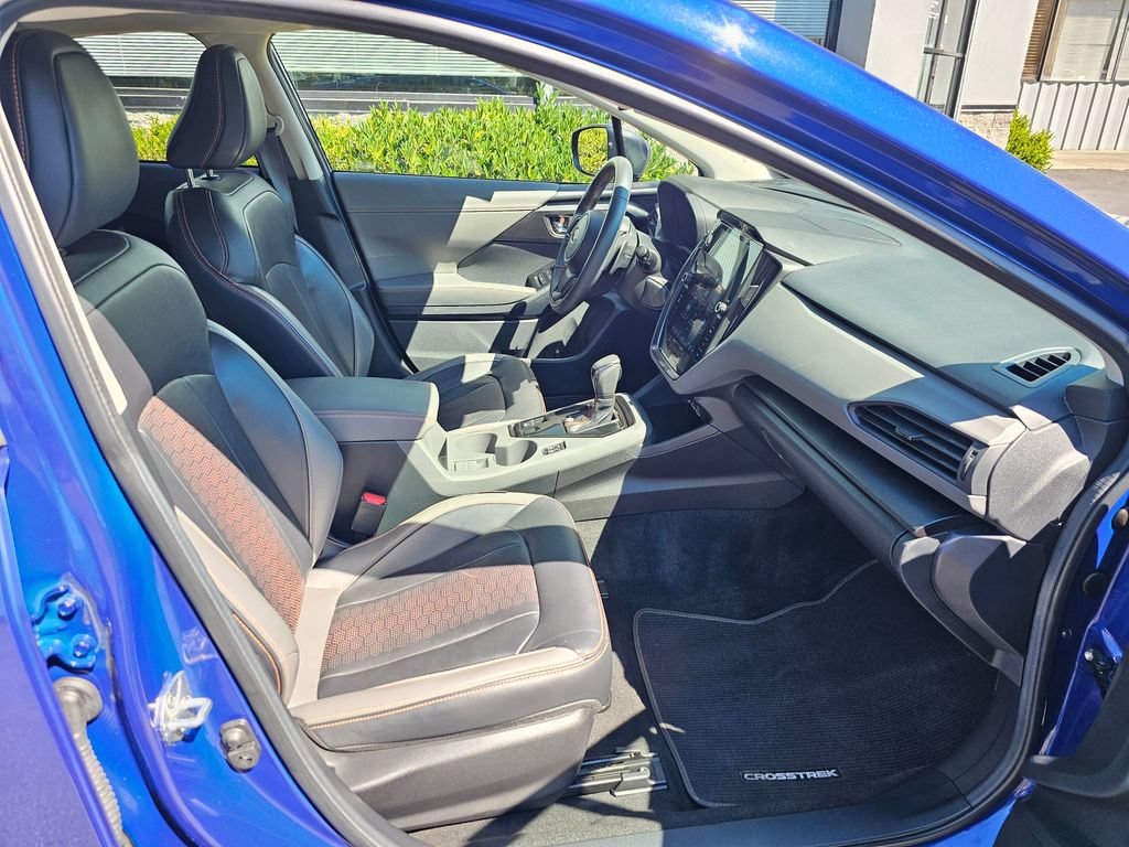 Used 2024 Subaru Crosstrek 2.5i Limited w/ Crosstrek Mirror Package AWD/4WD image 11