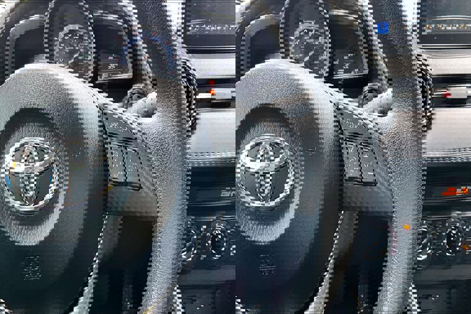 Used 2017 Toyota Yaris iA image 25