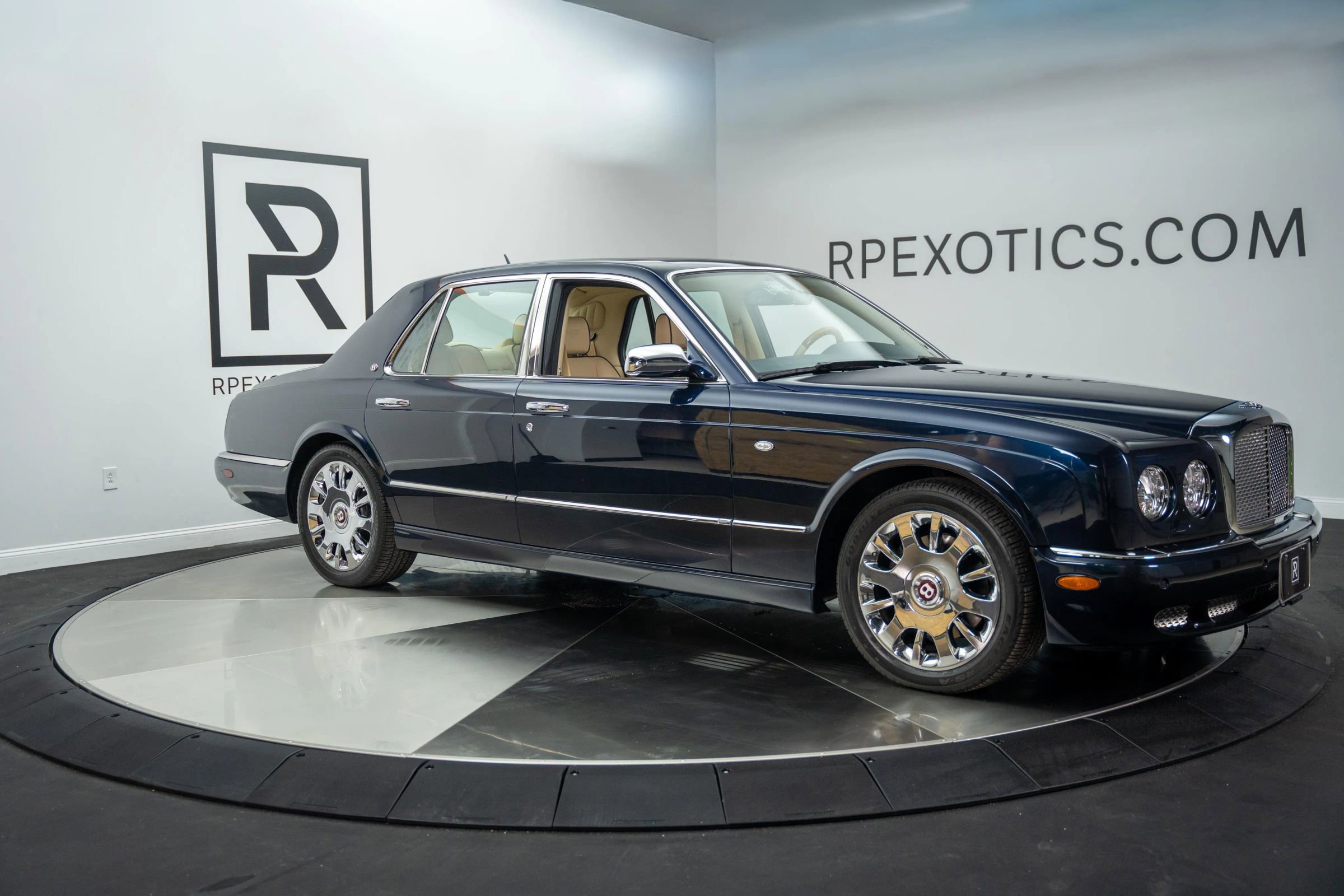 Used 2009 Bentley Arnage R image 12