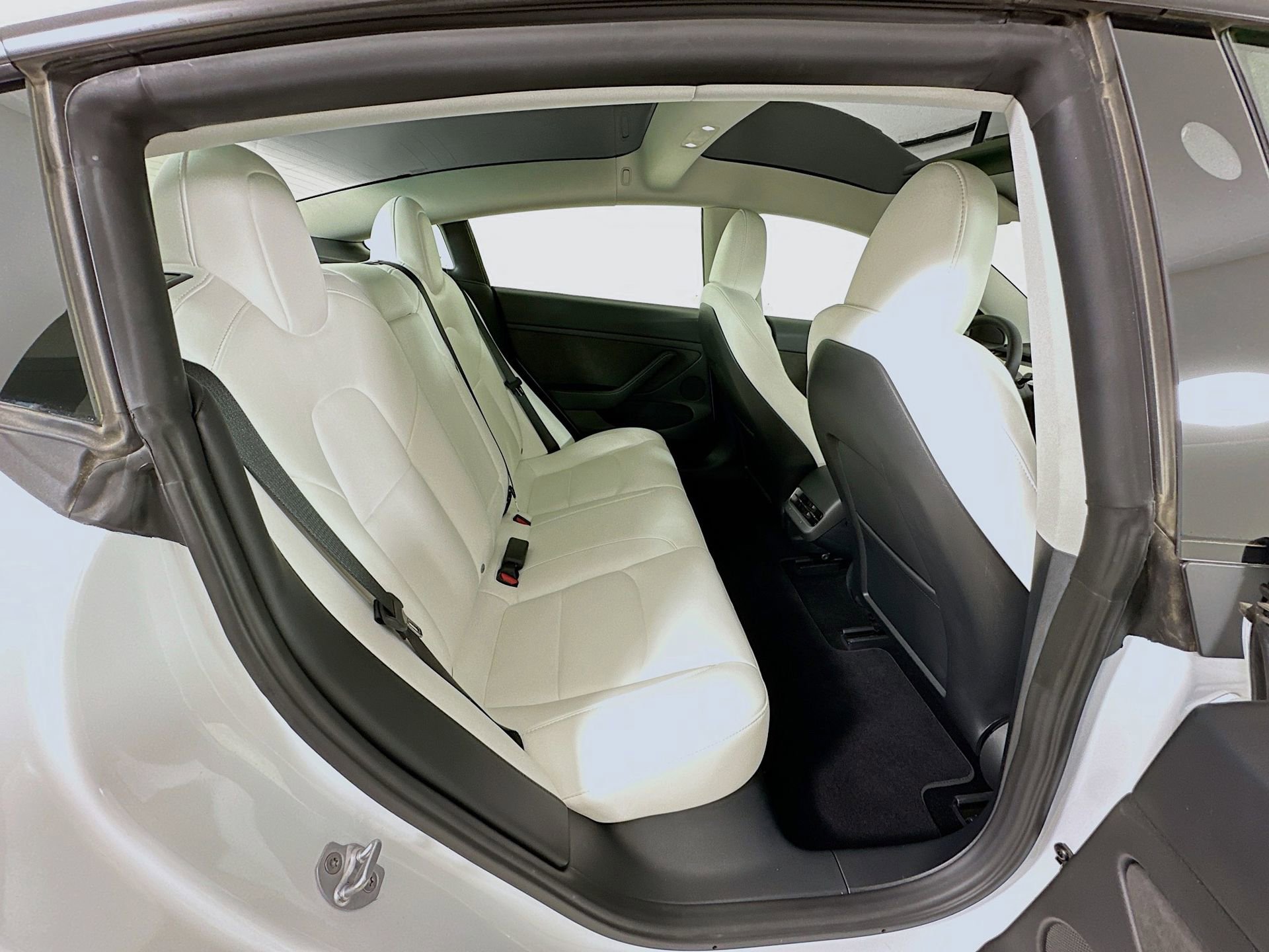 Used 2023 Tesla Model 3 Long Range image 30