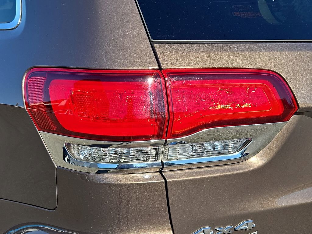 Used 2021 Jeep Grand Cherokee Limited w/ Luxury Group II image 10