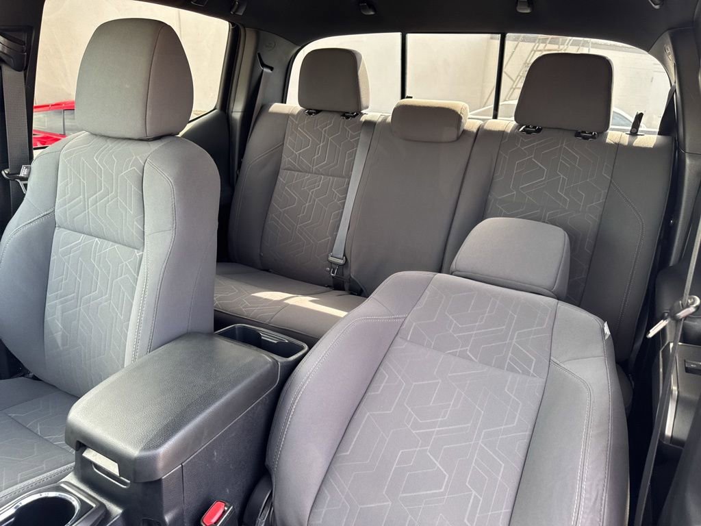 Used 2019 Toyota Tacoma TRD Off-Road w/ Technology Package AWD/4WD image 30