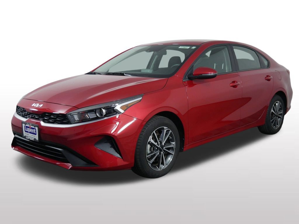 Used 2024 Kia Forte LXS w/ LXS Technology Package FWD image 6