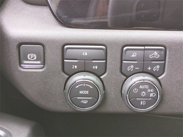 Used 2025 Chevrolet Silverado 3500 LT w/ All Star Edition image 21