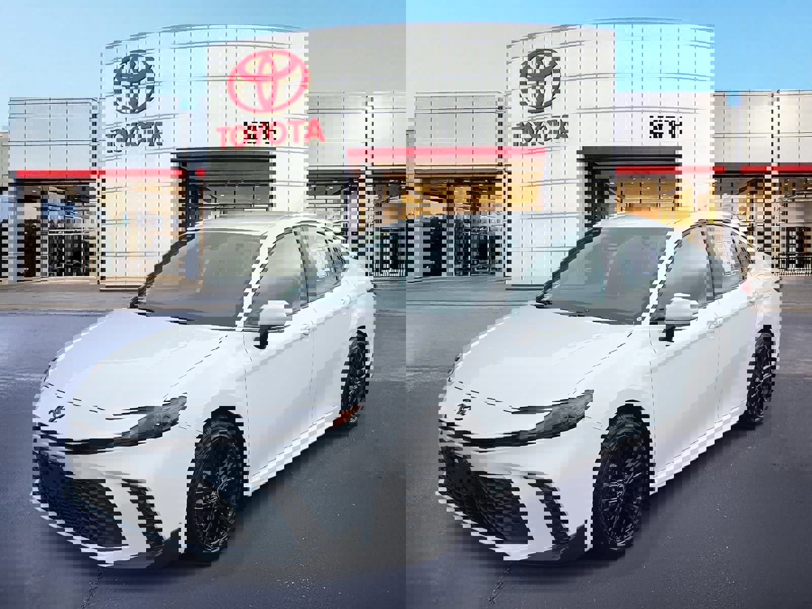 Used 2025 Toyota Camry SE