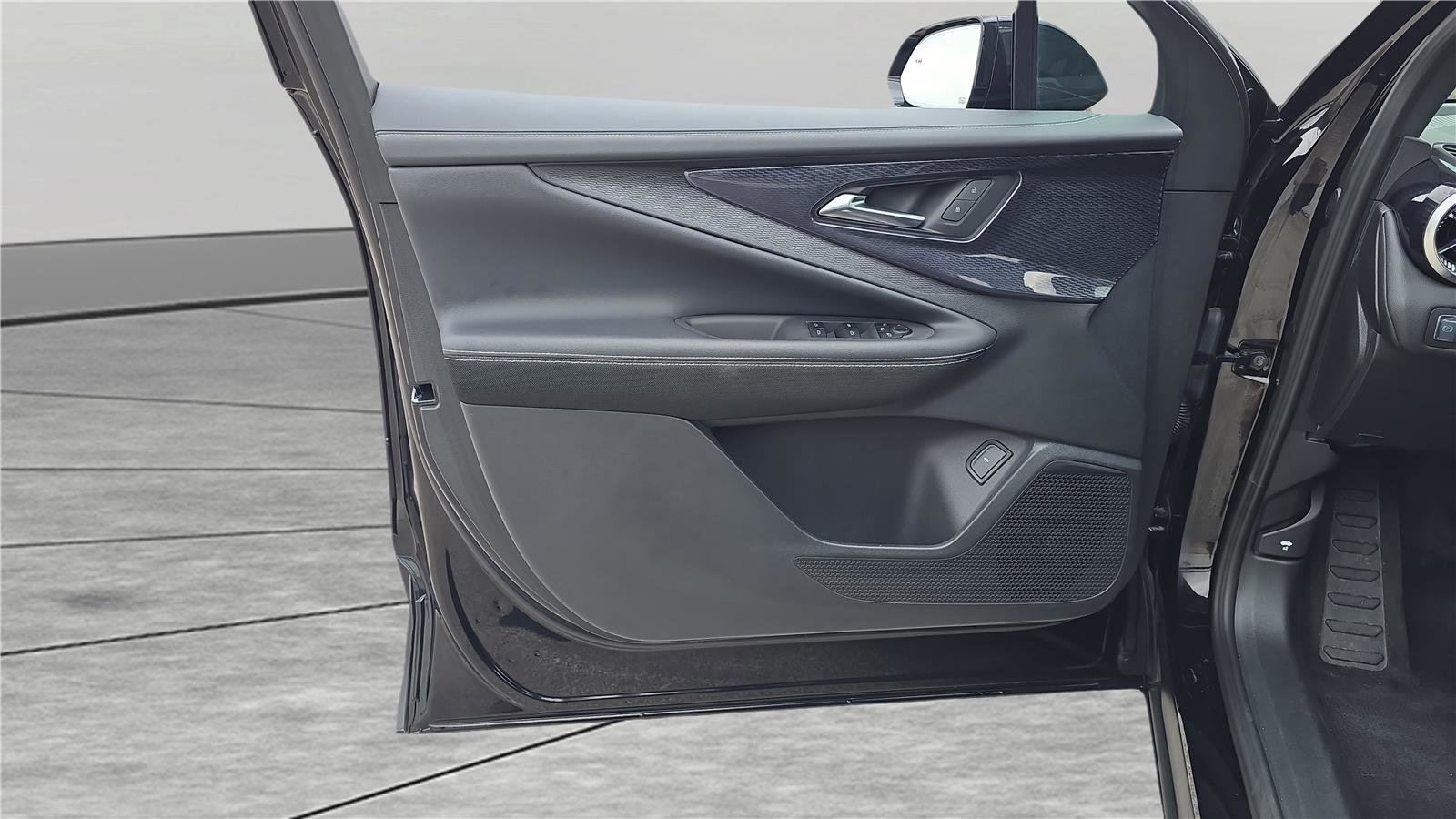 Used 2026 Chevrolet Blazer EV LT w/ Super Cruise Package image 12