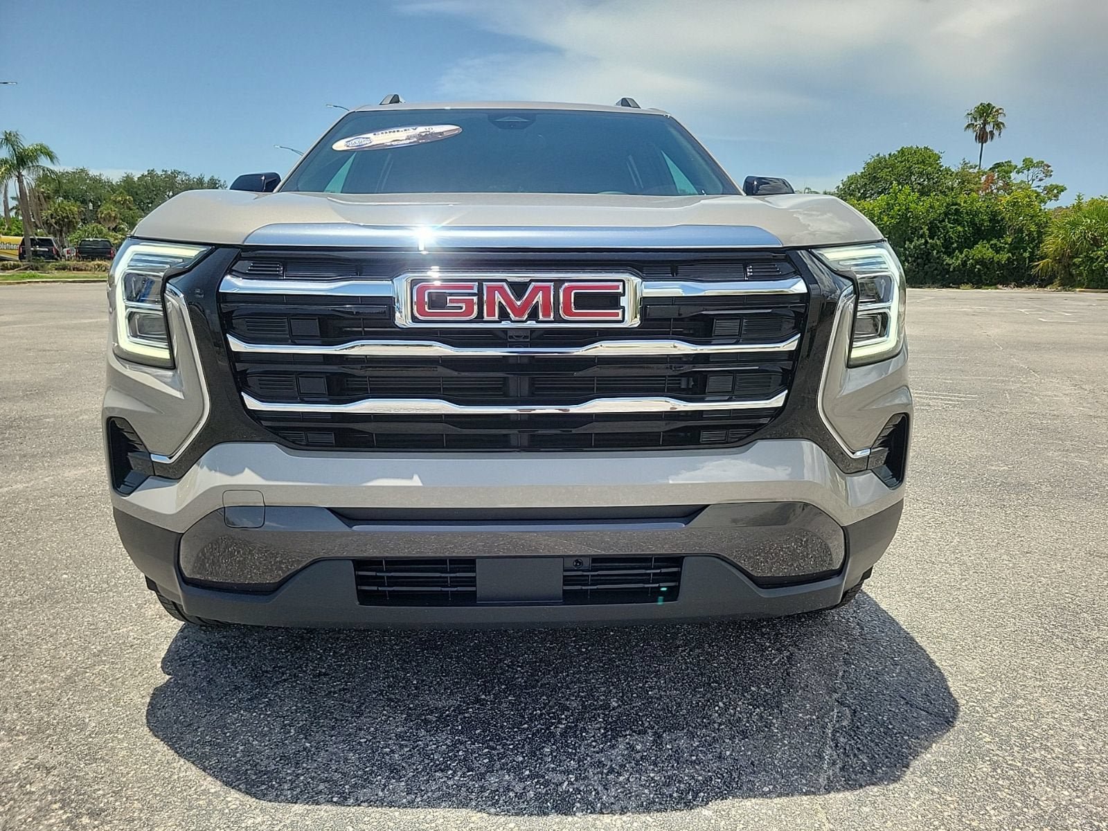 New 2027 GMC Terrain Elevation w/ Elevation Premium Package FWD image 3