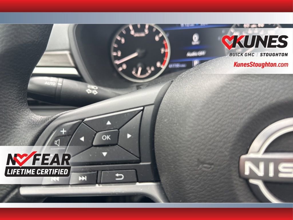 Used 2025 Nissan Altima 2.5 SV FWD image 20