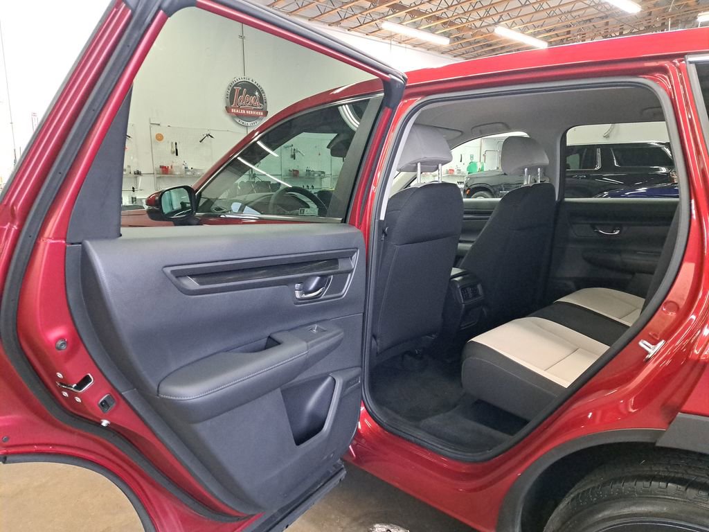 Used 2025 Honda CR-V LX image 12
