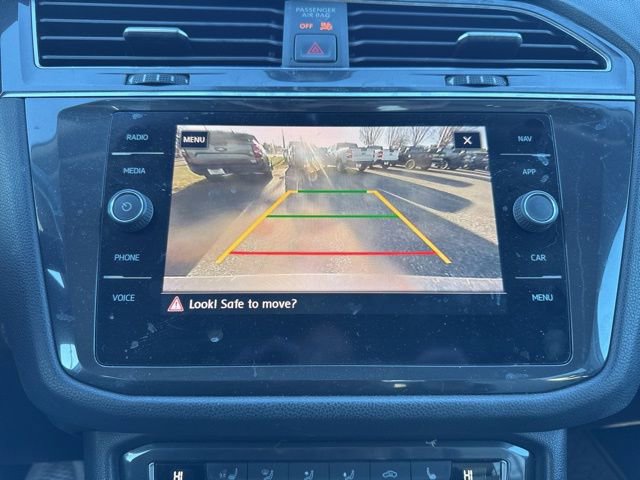 Used 2020 Volkswagen Tiguan SEL image 24