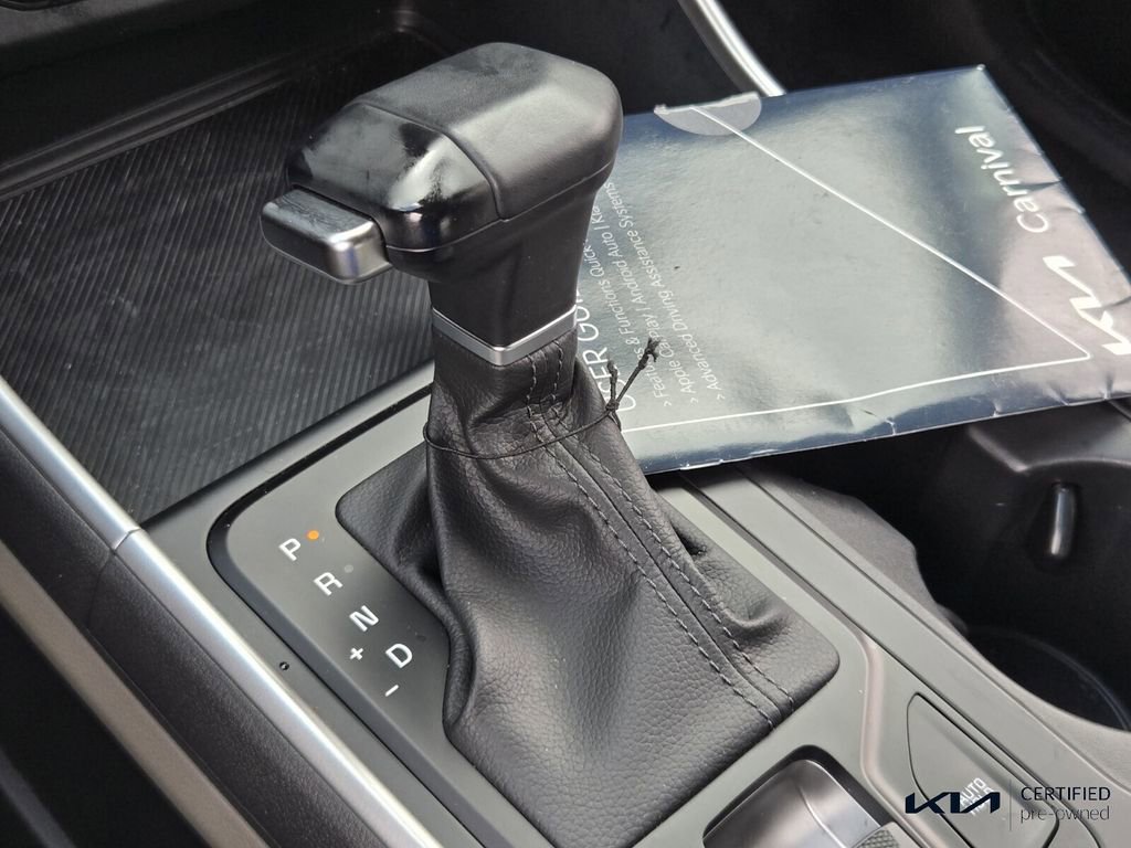 Certified 2026 Kia Carnival image 24