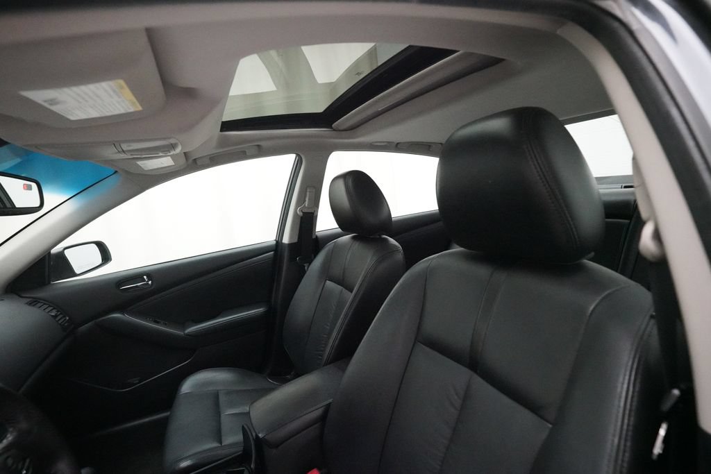 Used 2010 Nissan Altima 2.5 SL w/ SL Pkg FWD image 29