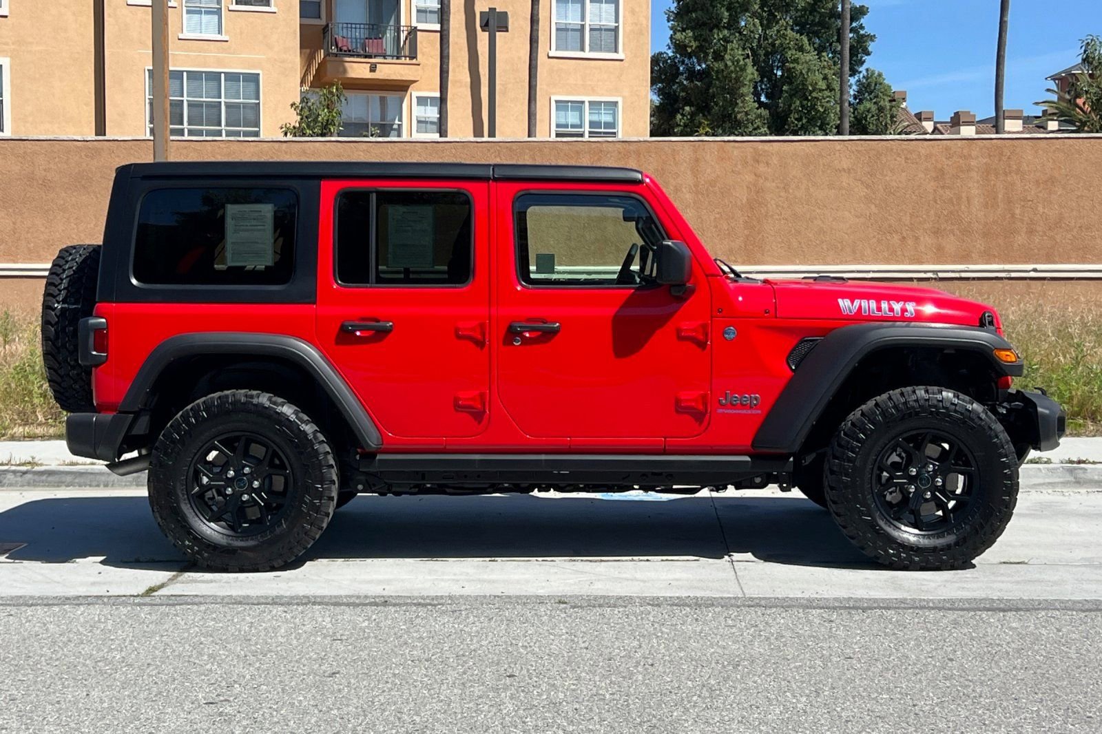 Used 2025 Jeep Wrangler Unlimited Sport S 4xe AWD/4WD image 3