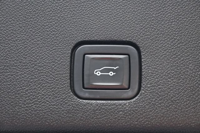 Used 2020 Cadillac XT6 Premium Luxury FWD image 34